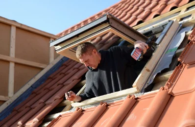 Pose de fenêtres de toit Velux à Sigy-le-Châtel